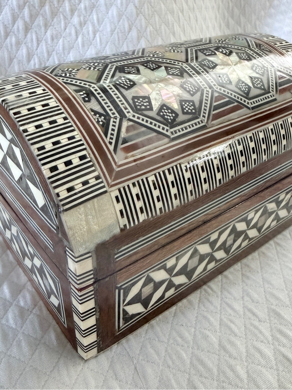 Vintage Al Afghani Mother of Pearl Mosaic Inlaid Jewelry Box Geometric